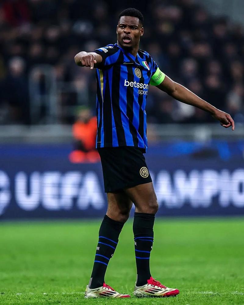 意甲前瞻：AC米兰12场不败有望冲击榜首，拉齐奥客场低迷