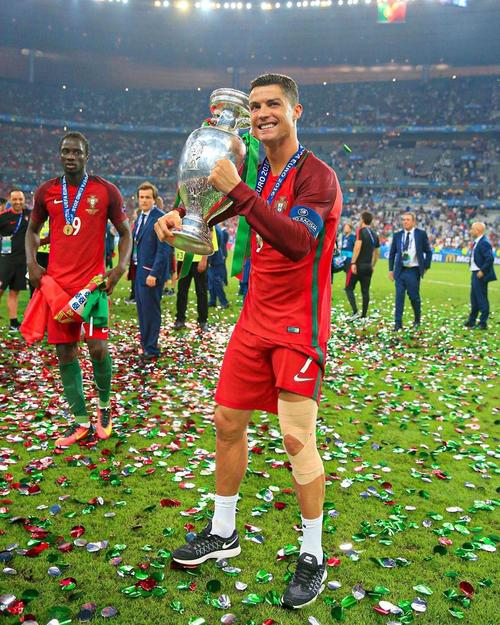 斯塔尼希奇谈进球：那个角球战术我们练了很多次（斯塔尼希奇谈破门：那套角球战术是我们反复演练的成果）