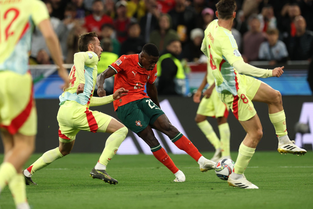 亚冠二级半场：纳塔吾头球造险，巴吞联0-0战平淡滨尼流浪者（亚冠下半场战报：纳塔吾头槌险破门，巴吞联与淡滨尼流浪者0-0握手言和）