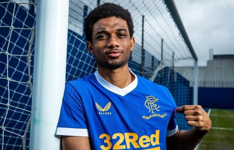 亚当·沃顿希望加盟有欧冠资格的新球队。（亚当·沃顿有意转会至具备欧冠资格的新东家）