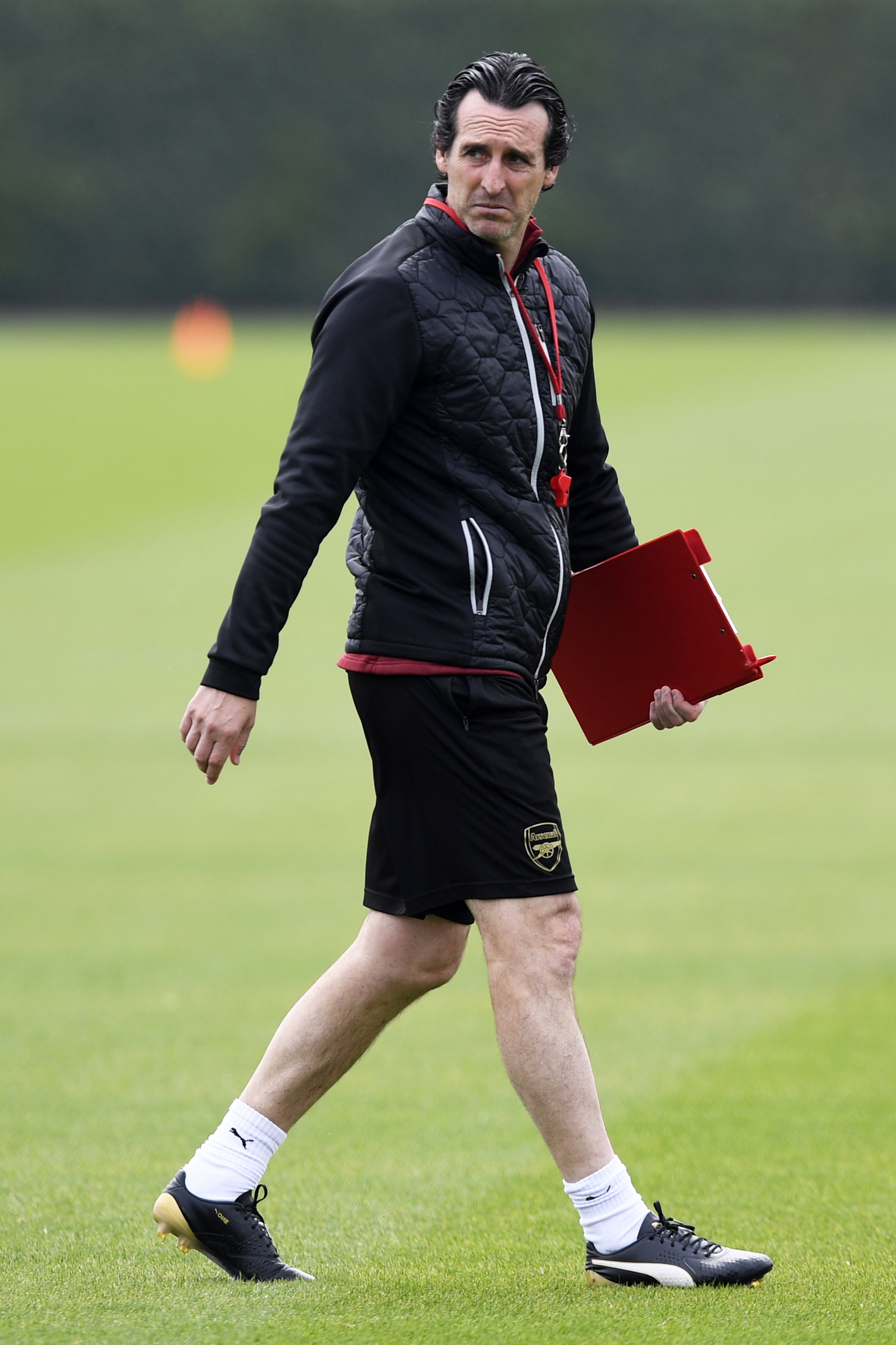 帕雷德斯父亲：我了解一些事情，知道迪巴拉想来博卡